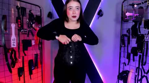 Miss Kara and Ariana online show from November 11, 10:39 am