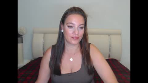 Khloe online show from October 3, 1:26 am