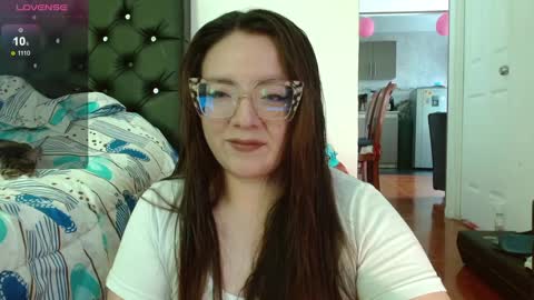 eva   online show from February 27, 2:21 pm