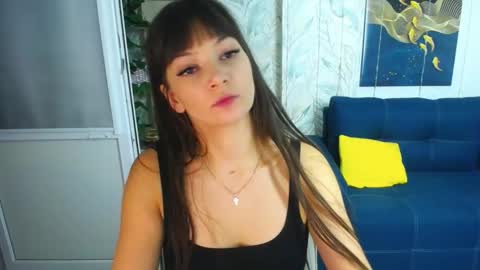 MissLaura online show from October 18, 7:12 am