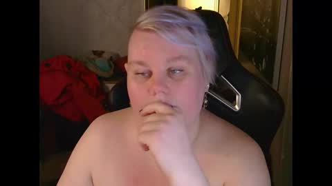 misslj90 online show from May 3, 7:53 pm