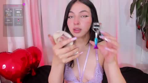 i am lyn online show from February 15, 4:14 am