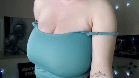 Li  online show from February 10, 4:04 pm