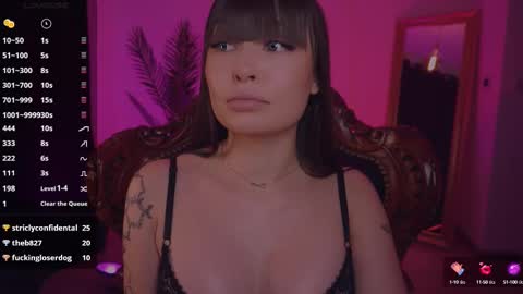 Snapshot of missmerciless chatting on March 1, 12:45 pm LUXXANDRA online show from March 1, 12:45 pm