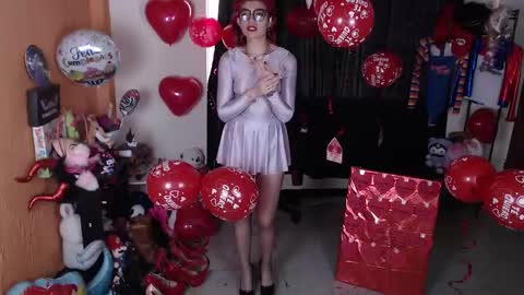 Miss Mia online show from February 15, 3:50 pm