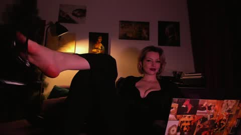   online show from January 4, 12:49 pm