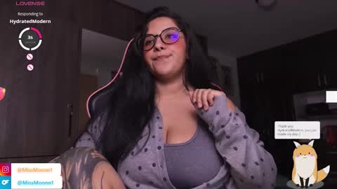 MissMoon online show from November 7, 1:41 am