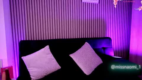 Naomi online show from November 4, 1:51 am