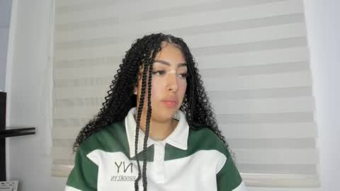 insta miss nickeloo online show from February 11, 8:42 pm