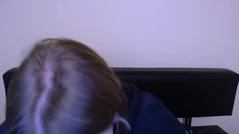 Snapshot of missoliviaa_ chatting on March 6, 11:47 am Olivia online show from March 6, 11:47 am