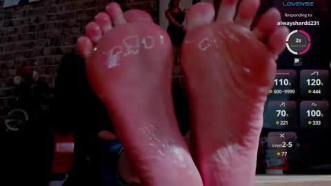 Miss Venus online show from March 12, 10:37 am