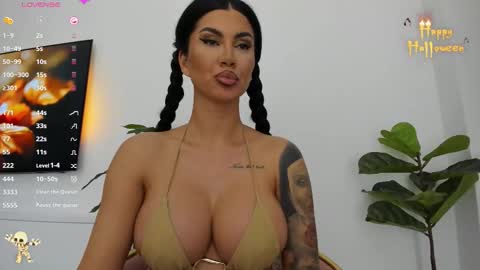 Renata online show from October 27, 8:31 pm