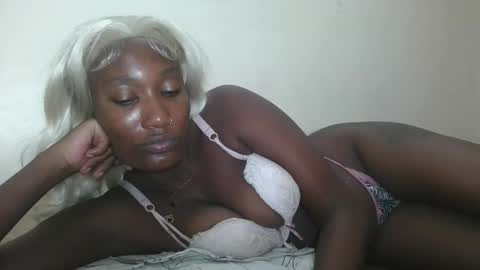 pretty gal online show from May 18, 4:07 am