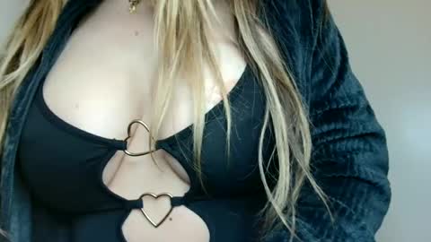 Onlyfans Misssbella online show from December 3, 8:22 am