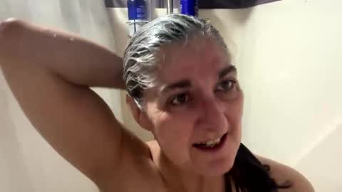 Snapshot of missspooky chatting on September 18, 11:36 am Miss Spooky Silverstacker online show from September 18, 11:36 am