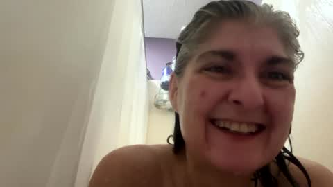 Snapshot of missspooky chatting on February 4, 12:00 pm Miss Spooky Silverstacker online show from February 4, 12:00 pm