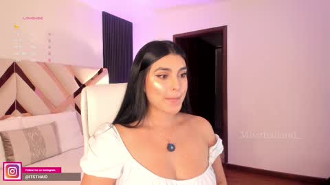 Fernanda Davila online show from November 24, 10:52 pm