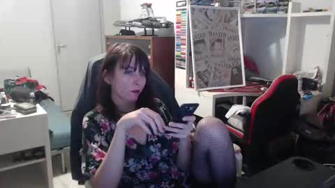 missthon online show from February 2, 3:30 pm