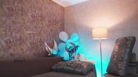 Eva online show from April 14, 8:56 pm