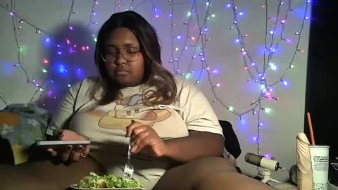Misstrezzkristina online show from March 1, 3:32 am