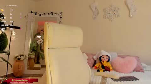 Valeria Davila online show from December 5, 12:58 pm