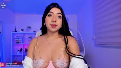 Mafe Jimenez online show from October 17, 1:15 pm