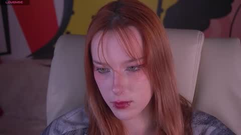 MissVelora online show from December 14, 8:15 pm