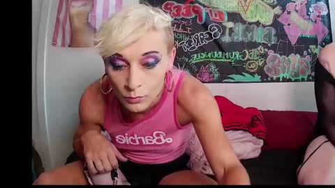 misswolfiiluxxe online show from September 17, 12:47 am