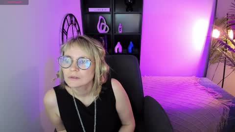 Missy online show from March 31, 6:25 am