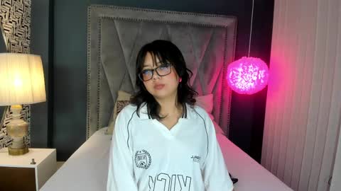 Snapshot of missy_taylor_ chatting on February 26, 11:00 am Missy online show from February 26, 11:00 am