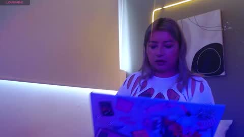 Snapshot of mistbunny chatting on September 17, 12:41 pm Mariana online show from September 17, 12:41 pm