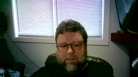 Snapshot of mister_happy567 chatting on February 26, 11:52 pm Mr. Happy online show from February 26, 11:52 pm