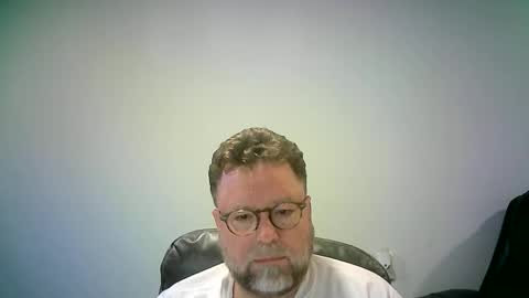 Snapshot of mister_happy567 chatting on September 11, 7:09 am Mr. Happy online show from September 11, 7:09 am