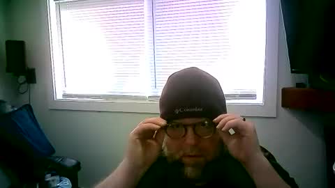 Snapshot of mister_happy567 chatting on March 6, 6:48 pm Mr. Happy online show from March 6, 6:48 pm