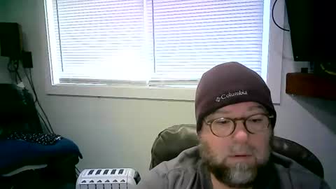 Snapshot of mister_happy567 chatting on February 6, 6:24 pm Mr. Happy online show from February 6, 6:24 pm