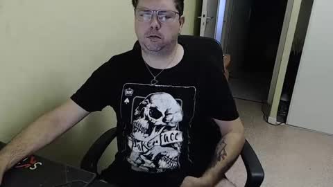 mistercoeur online show from December 3, 8:55 am