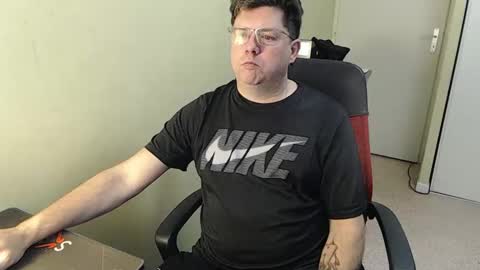 mistercoeur online show from February 1, 10:05 am