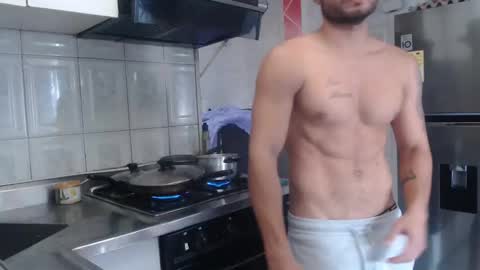 mistersam33 online show from February 10, 5:09 pm