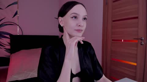 Snapshot of mistress_mialibra chatting on February 28, 8:50 pm Mistress Mia online show from February 28, 8:50 pm
