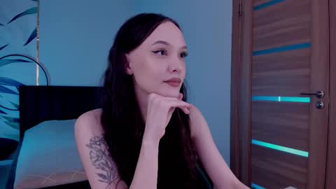 Snapshot of mistress_mialibra chatting on September 17, 5:38 pm Mistress Mia online show from September 17, 5:38 pm