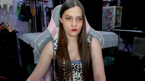 Dirty Priest and Ivi online show from January 23, 7:18 pm
