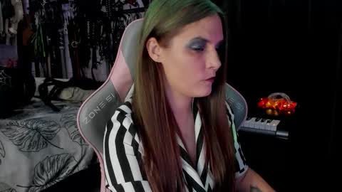 Dirty Priest and Ivi online show from October 29, 5:58 pm