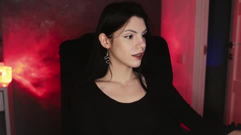 Miss Rochelle online show from November 26, 3:15 am