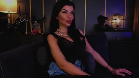 Elenia online show from January 5, 10:21 am