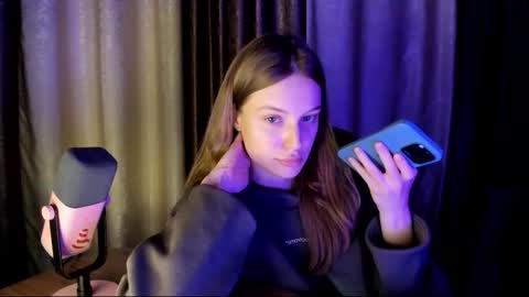 mistresselizy online show from September 25, 3:19 pm