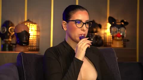 Mistress Kelly online show from March 13, 11:30 pm