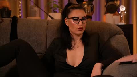 Mistress Kelly online show from October 28, 12:33 am