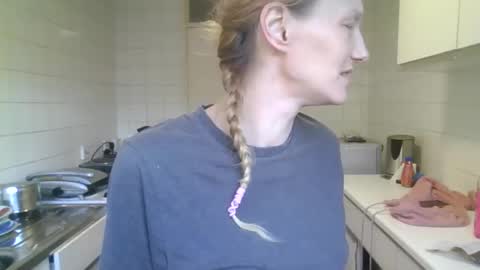 mistressmilly32 online show from May 10, 2:56 pm