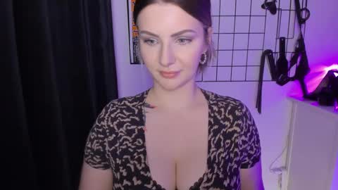 Snapshot of mistresssandy chatting on March 4, 9:54 pm SANDY online show from March 4, 9:54 pm