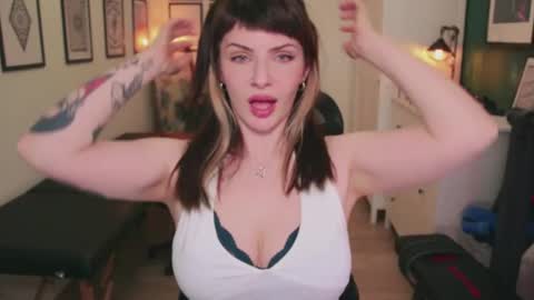 SANDY online show from April 18, 7:07 pm